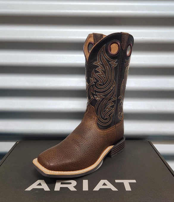 Ariat Mens Highland Toughstock Boot - Brown Oiled Rowdy/Timber Olive - Image 2