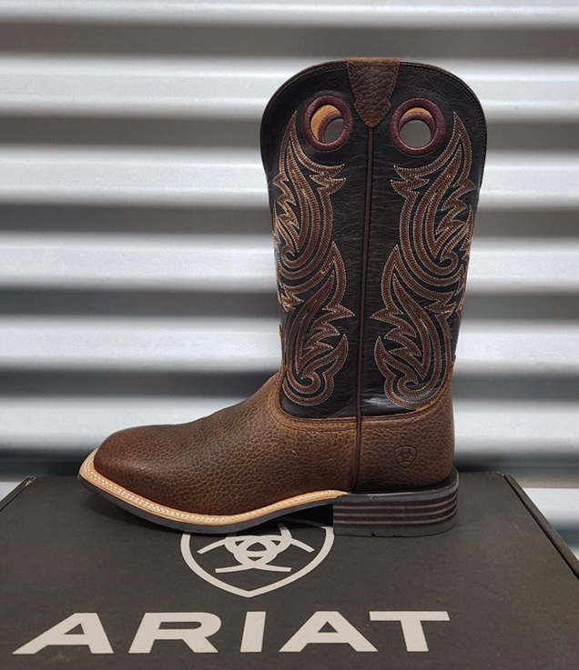 Ariat Mens Highland Toughstock Boot - Brown Oiled Rowdy/Timber Olive