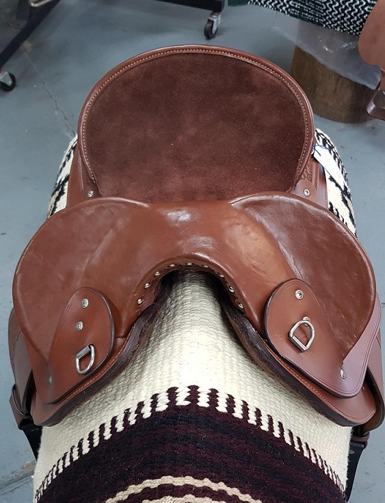 Tanami Junior Fender Saddle - Image 3