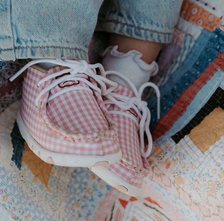 Twisted X Infants Mocs - Pink/White - Image 3